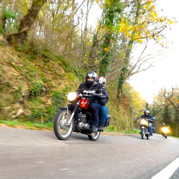 Moto MZ 125 ETS à louer chez Locarusticmoto