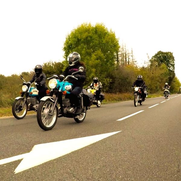 Moto MZ 125 TS à louer chez Locarusticmoto