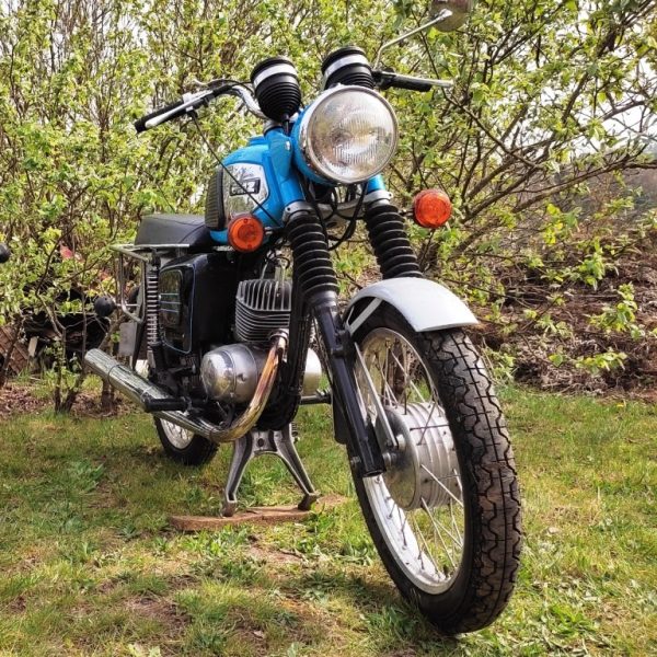 Moto MZ 125 TS à louer chez Locarusticmoto