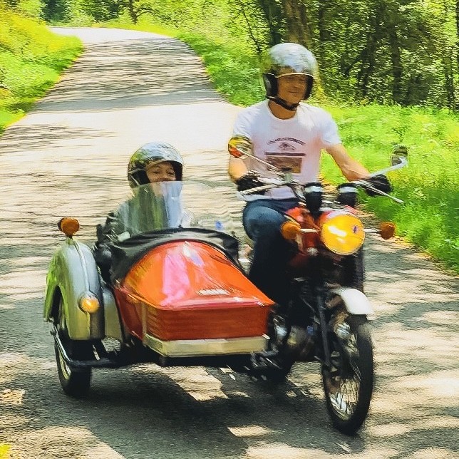 Sidecar MZ 250 TS à louer chez Locarusticmoto