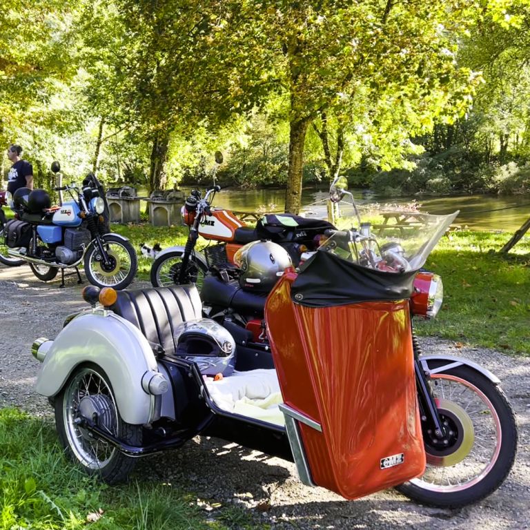 Sidecar MZ 250 TS à louer chez Locarusticmoto