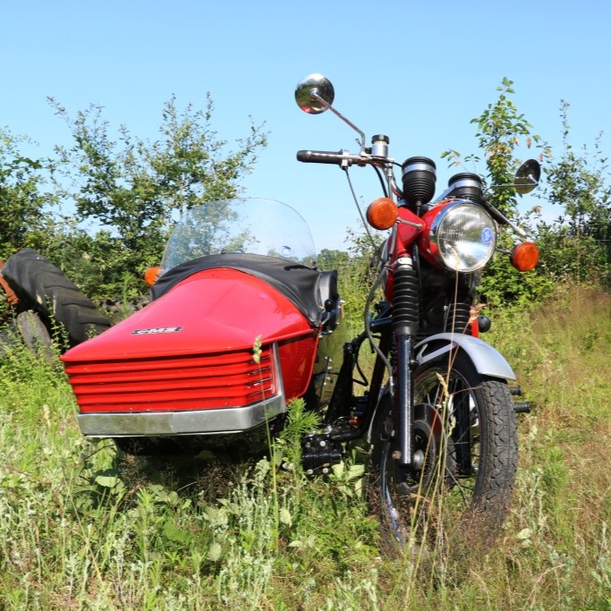 Sidecar MZ 250 TS à louer chez Locarusticmoto